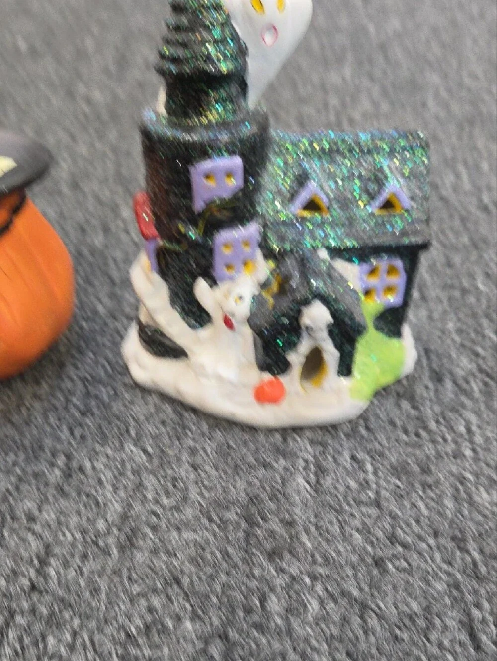 2 Candle Holders & 1 Haunted House Halloween Decor